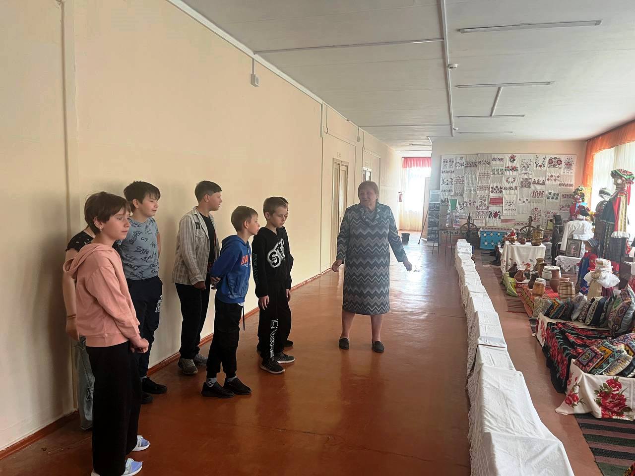 25 ИЮНЯ ОТМЕЧАЕТСЯ ДЕНЬ ДРУЖБЫ И ЕДИНЕНИЯ СЛАВЯНСКИХ НАРОДОВ.