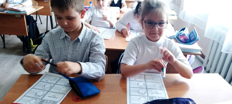 В нашей школе праздник не прошел незамеченным.