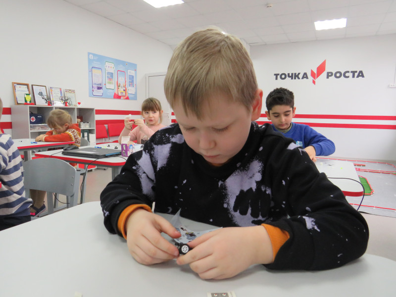 ПРАЗДНИК ИЗОБРЕТЕНИЙ: ДОШКОЛЯТА В МИРЕ ТЕХНОЛОГИЙ.